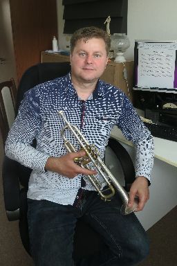 <b>Pospíšil Petr dipl. um.</b><br>žesťové nástroje,<div>zobcová flétna,</div><div>altová flétna</div>